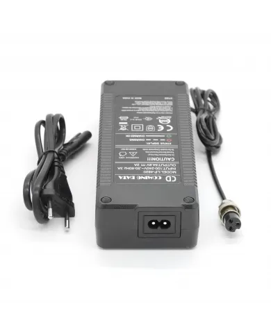 Cargador 54.6V 2A para patinete eléctrico Motus PRO 10 2022