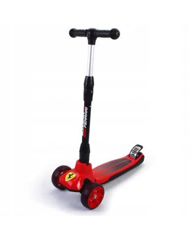 Patinete de tres ruedas Ferrari FXK58 Rojo