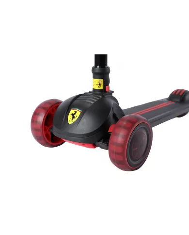 Ferrari patinete de tres ruedas FXK108 Negro