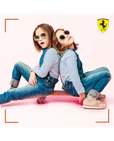 Monopatín Ferrari 31"X8